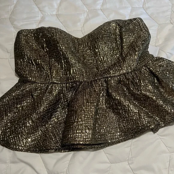 Forever 21 Metallic Gold Strapless Top NWOT - Picture 1 of 3